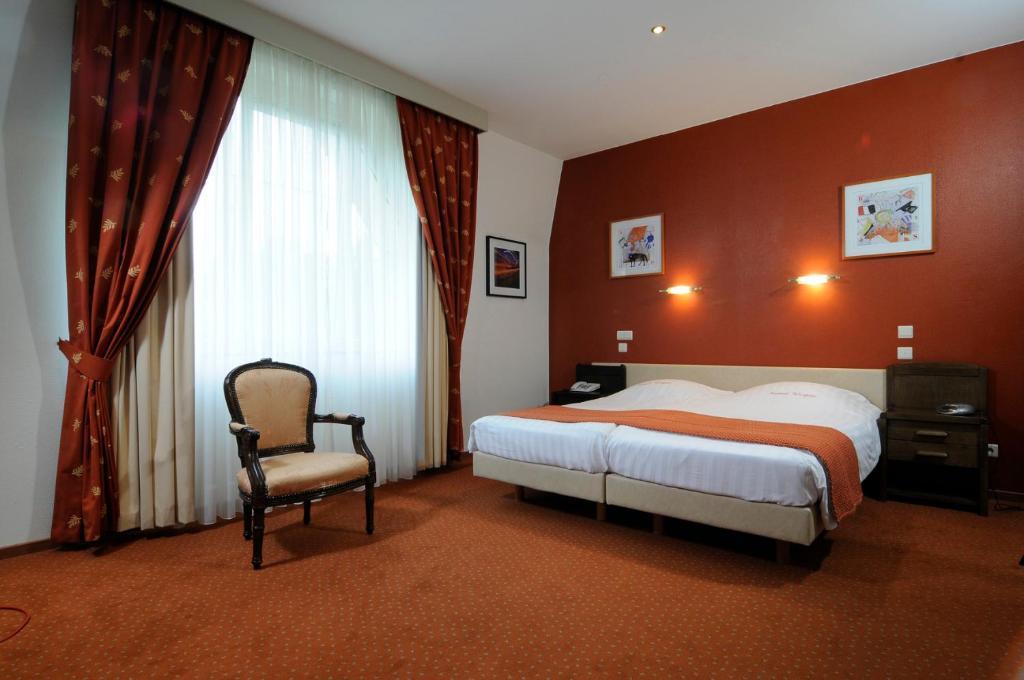Hotel Kasteel Wurfeld Maaseik Habitación foto